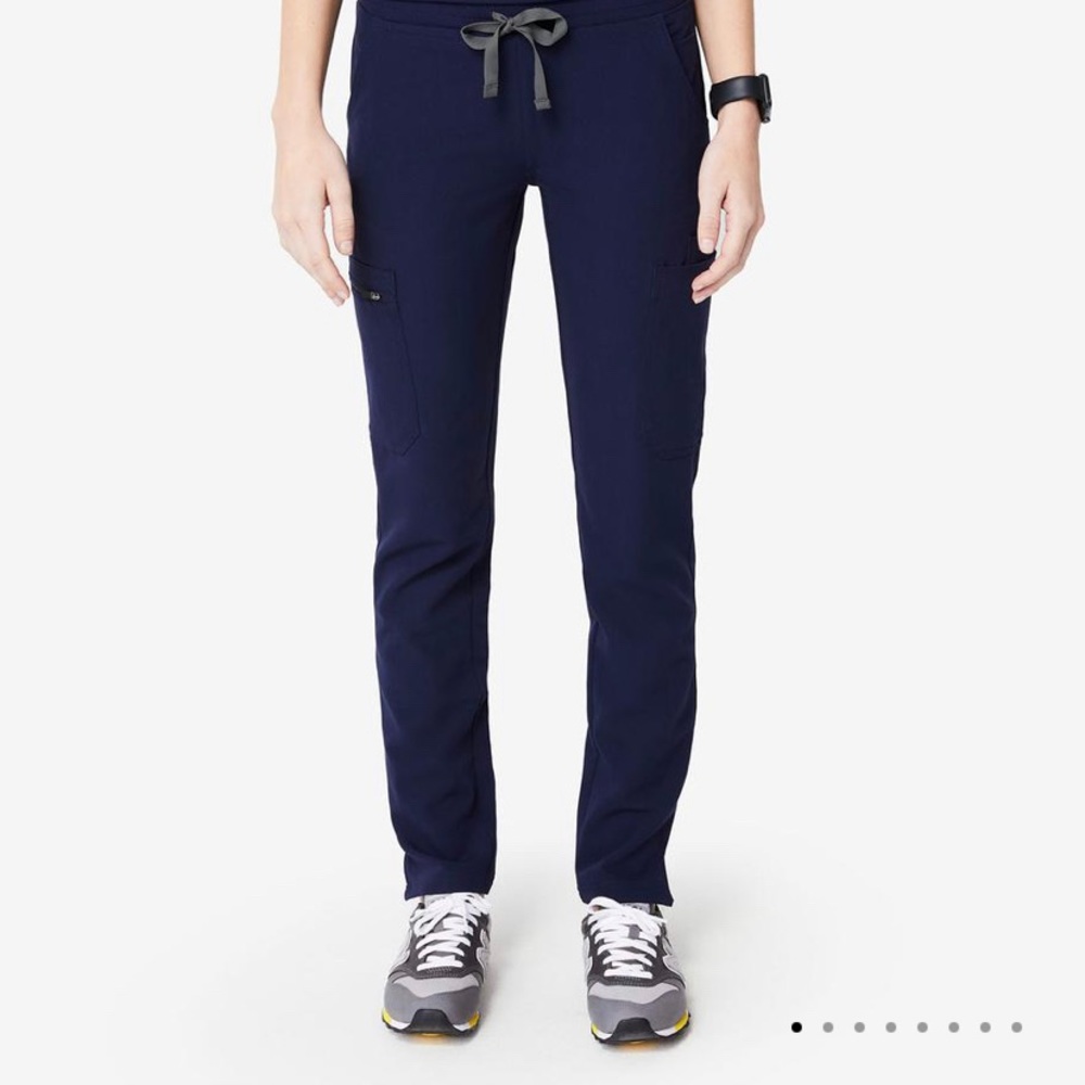 Figs Yola skinny scrub pants